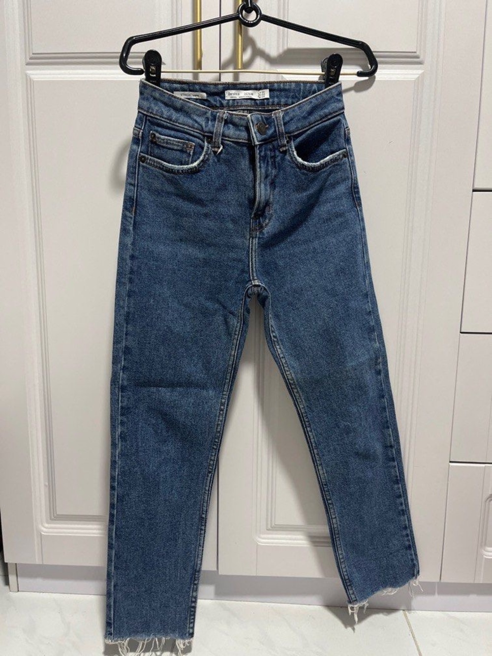 Topshop Mid Wash Blue Cropped Ankle Jeans